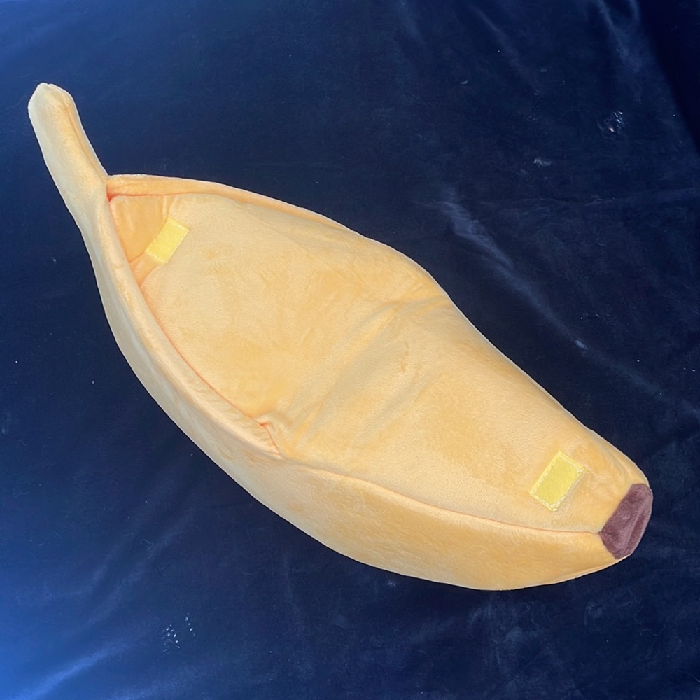 Banana Bed for a Cat or Small Dog